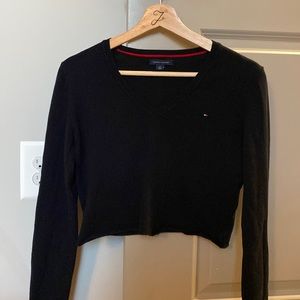 Tommy Hilfiger cropped, black sweater